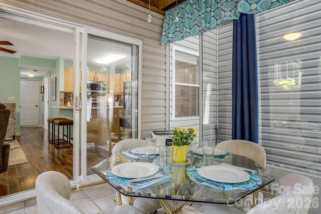 108 South Park Lane Black Mountain NC 28711
