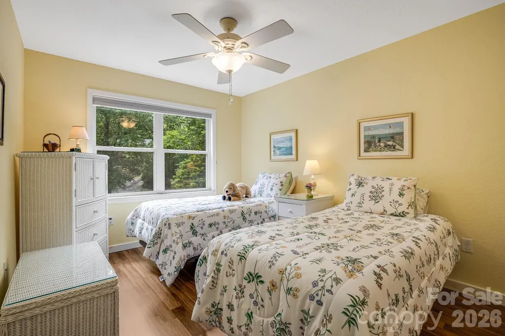 108 South Park Lane Black Mountain NC 28711