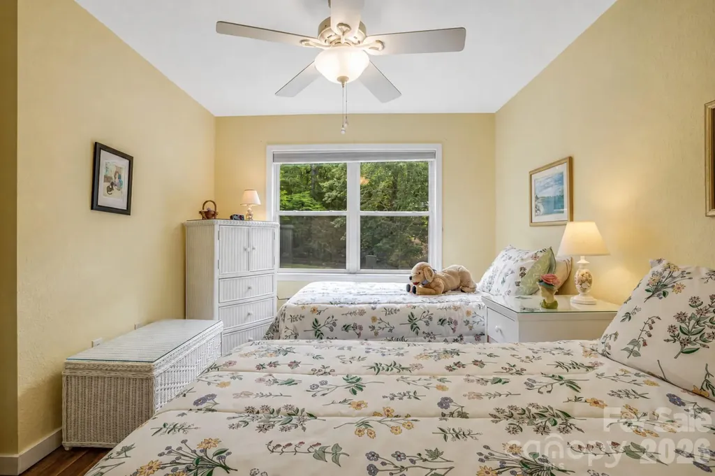 108 South Park Lane Black Mountain NC 28711