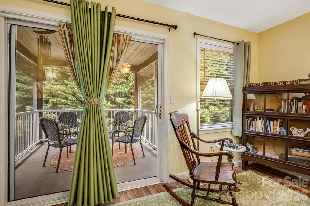 108 South Park Lane Black Mountain NC 28711