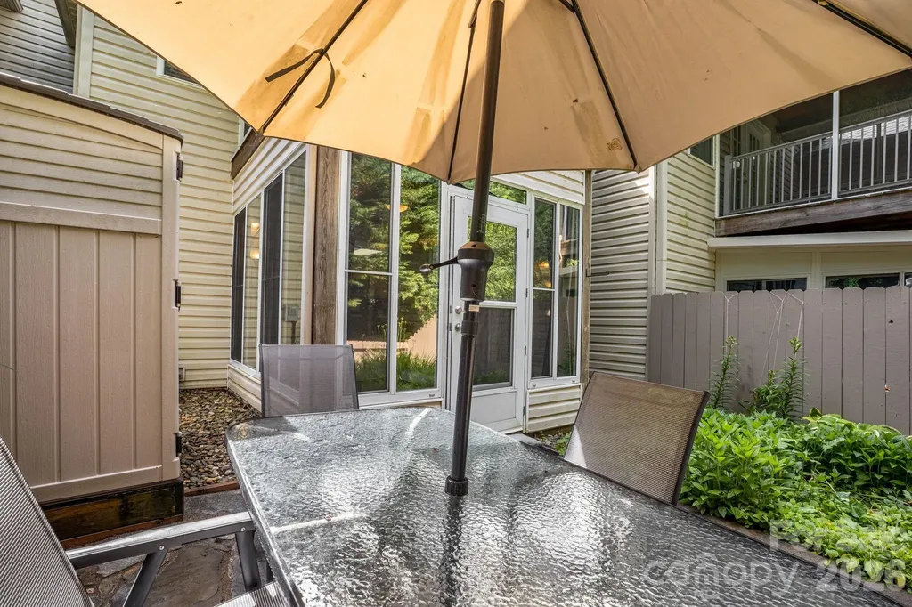 108 South Park Lane Black Mountain NC 28711