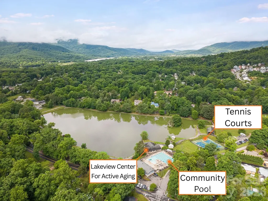 108 South Park Lane Black Mountain NC 28711
