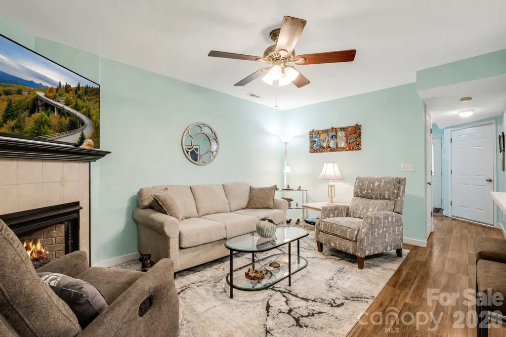 108 South Park Lane Black Mountain NC 28711