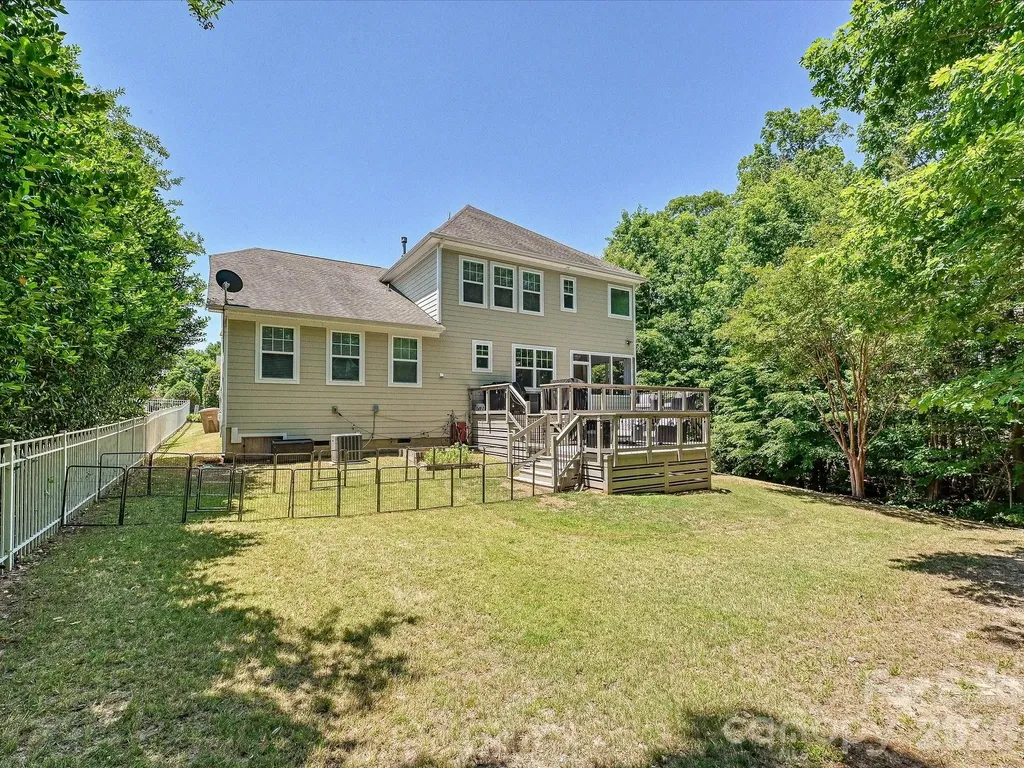1104 Snowbird Lane Waxhaw NC 28173