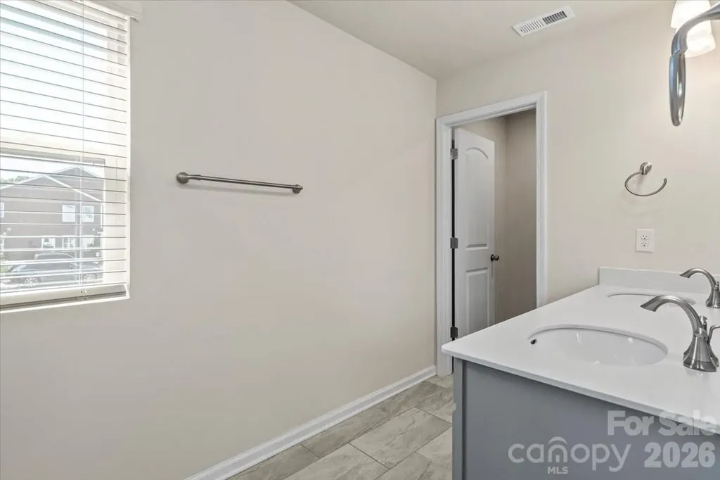 4529 Iron Oak Lane Charlotte NC 28269