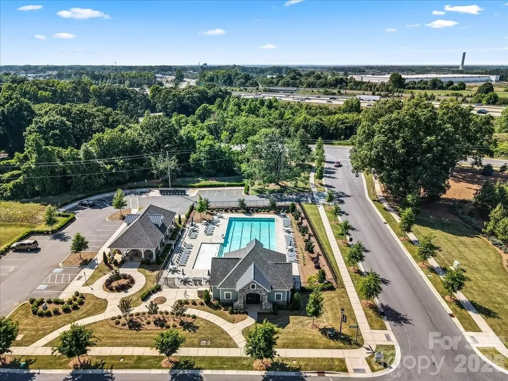 4529 Iron Oak Lane Charlotte NC 28269