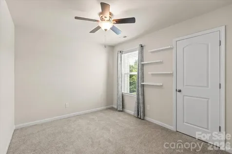 4529 Iron Oak Lane Charlotte NC 28269