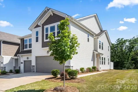 4529 Iron Oak Lane Charlotte NC 28269