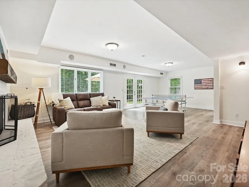 327 Whitestone Road Charlotte NC 28270