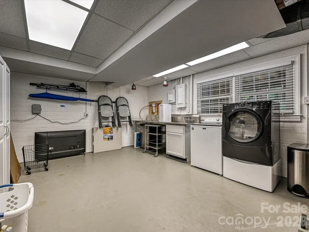 327 Whitestone Road Charlotte NC 28270