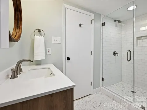 327 Whitestone Road Charlotte NC 28270