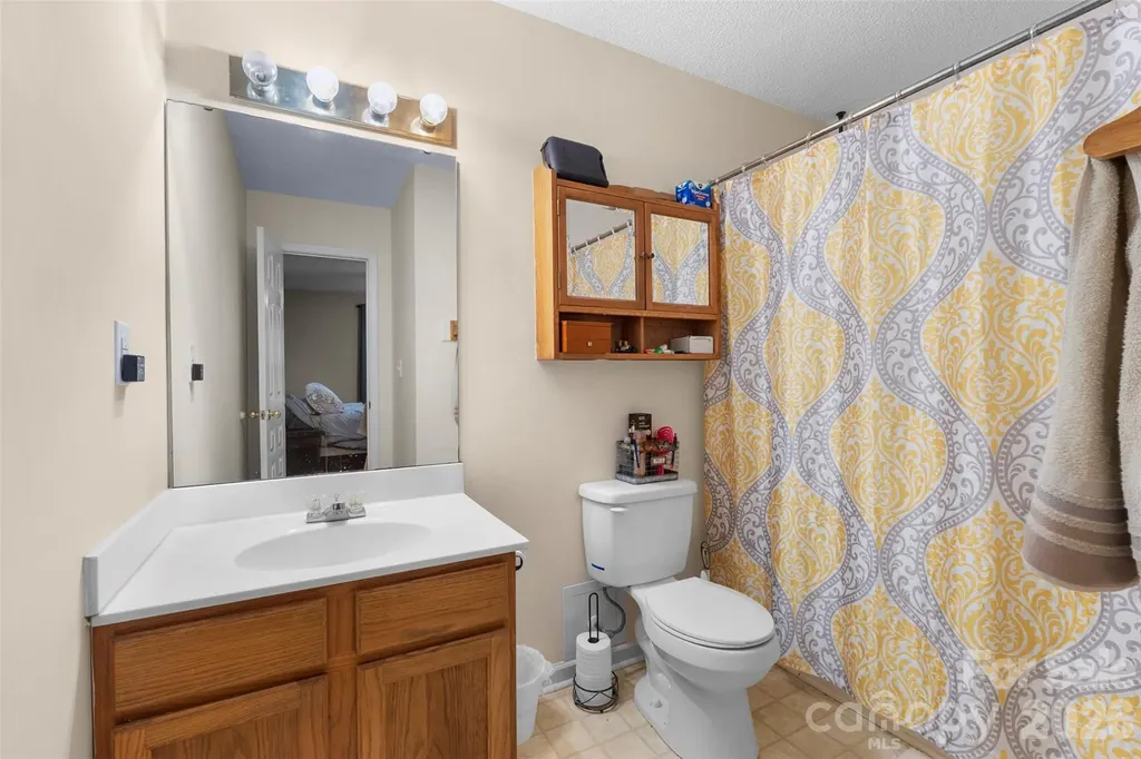 427 Park Gq Avenue Granite Quarry NC 28146
