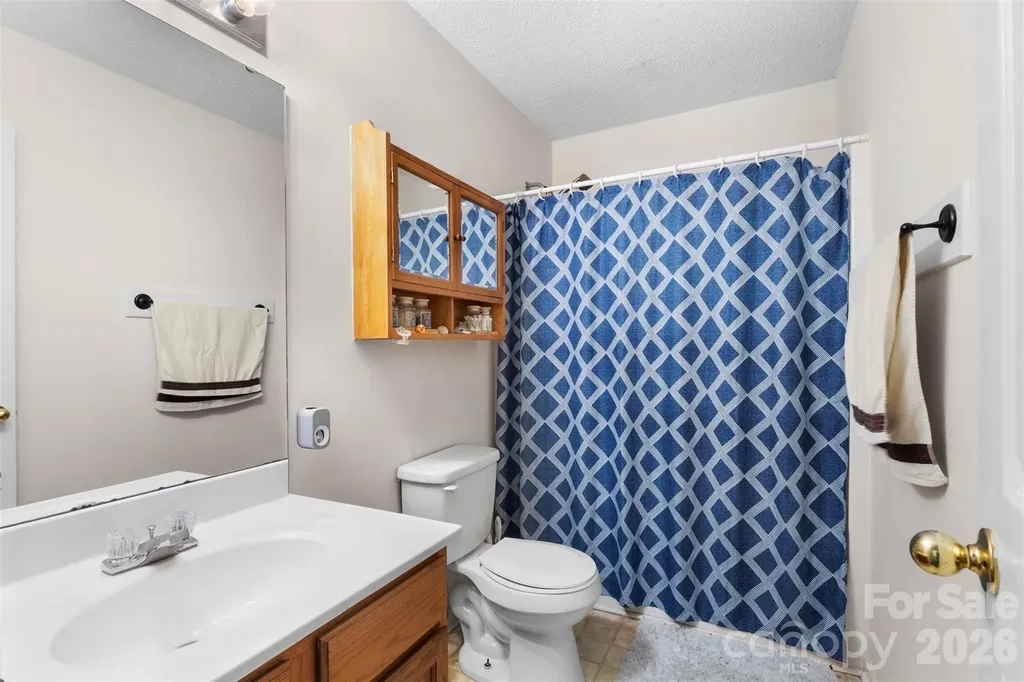 427 Park Gq Avenue Granite Quarry NC 28146