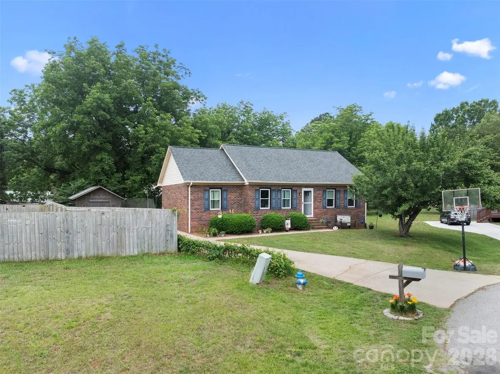 427 Park Gq Avenue Granite Quarry NC 28146