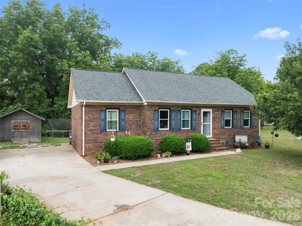 427 Park Gq Avenue Granite Quarry NC 28146