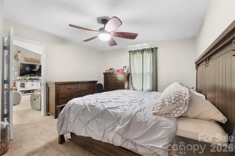 427 Park Gq Avenue Granite Quarry NC 28146