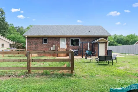 427 Park Gq Avenue Granite Quarry NC 28146