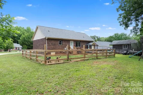 427 Park Gq Avenue Granite Quarry NC 28146