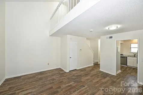 3131 Heathstead Place Charlotte NC 28210