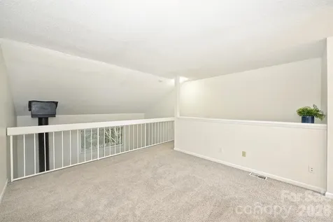 3131 Heathstead Place Charlotte NC 28210