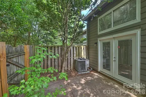 3131 Heathstead Place Charlotte NC 28210