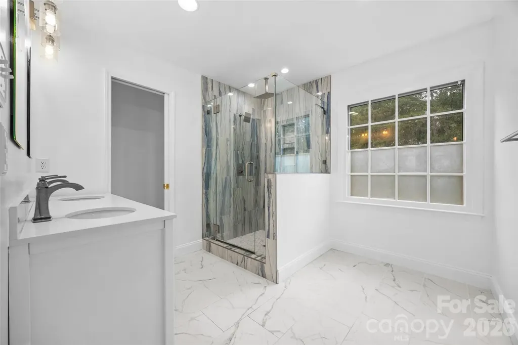2115 E Providence Drive Charlotte NC 28270