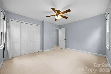 2115 E Providence Drive Charlotte NC 28270