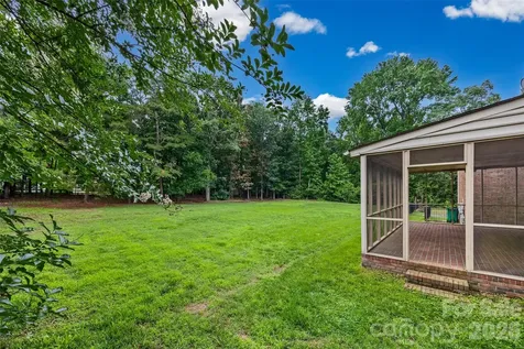 2115 E Providence Drive Charlotte NC 28270