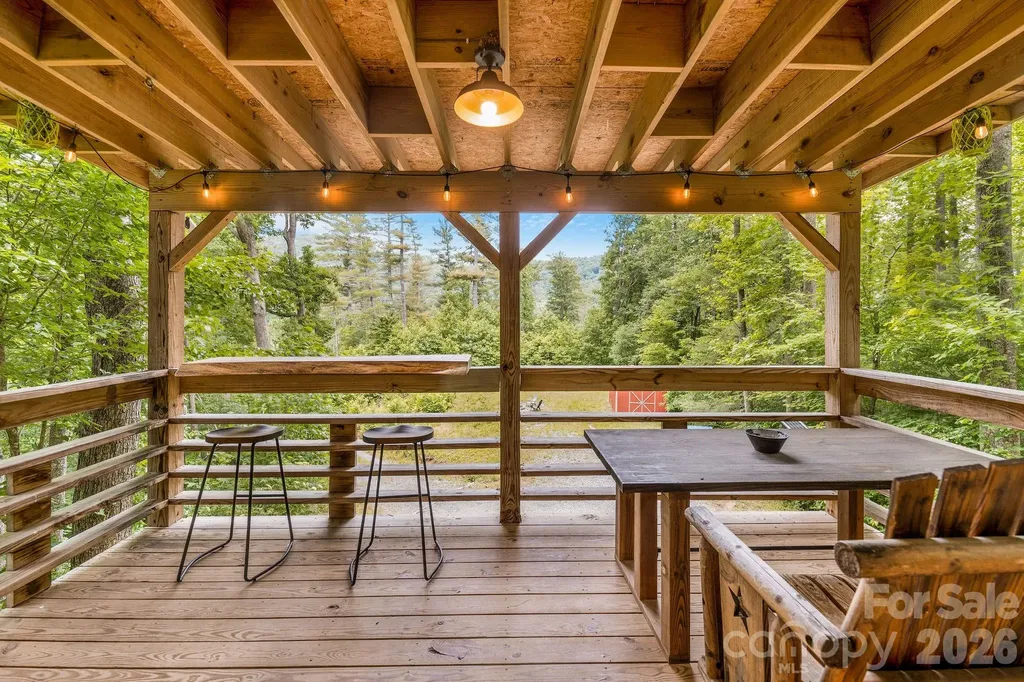 2504 Upper Paw Paw Road Marshall NC 28753