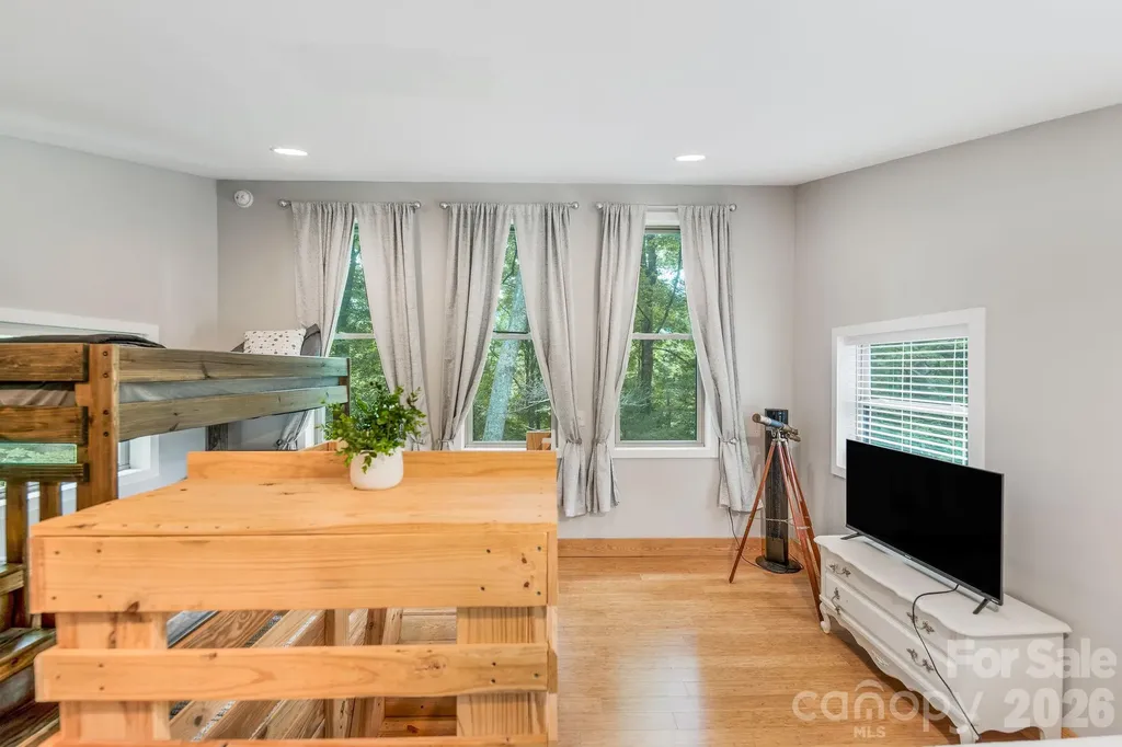 2504 Upper Paw Paw Road Marshall NC 28753
