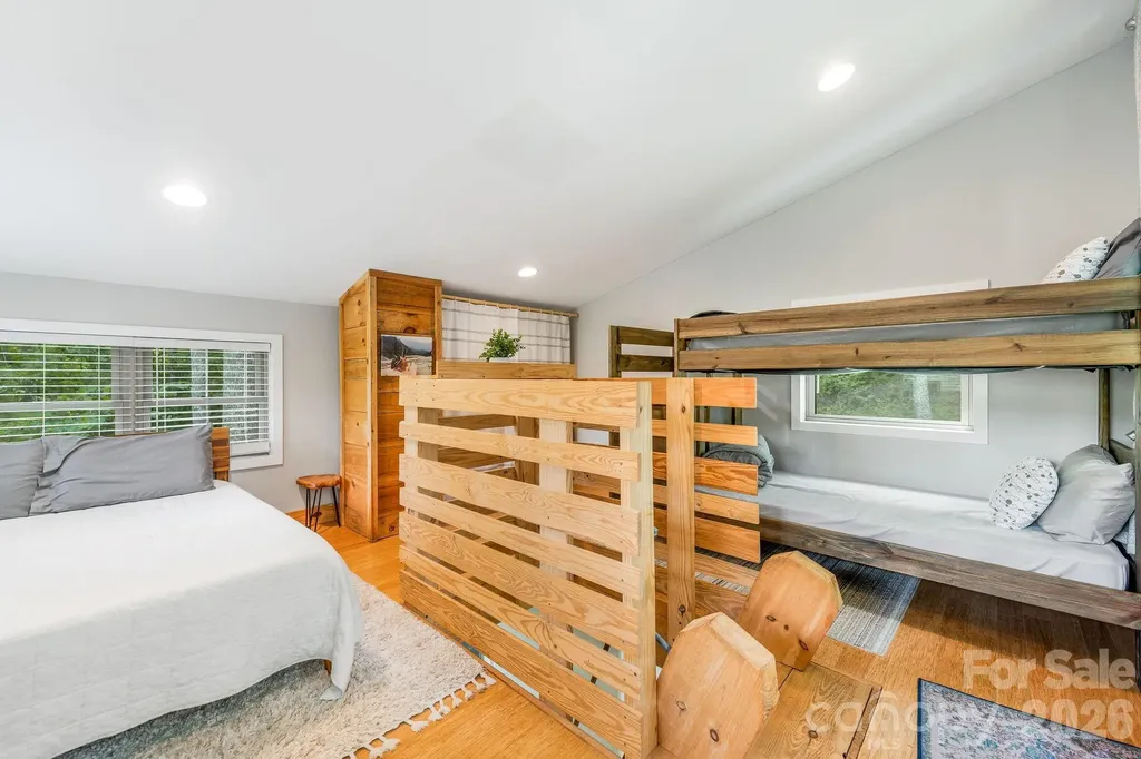 2504 Upper Paw Paw Road Marshall NC 28753