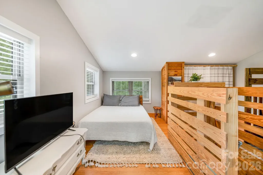 2504 Upper Paw Paw Road Marshall NC 28753