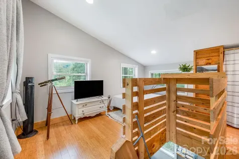 2504 Upper Paw Paw Road Marshall NC 28753