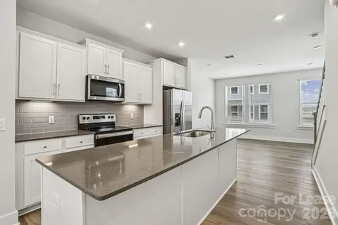 4375 Raleigh Street Charlotte NC 28213