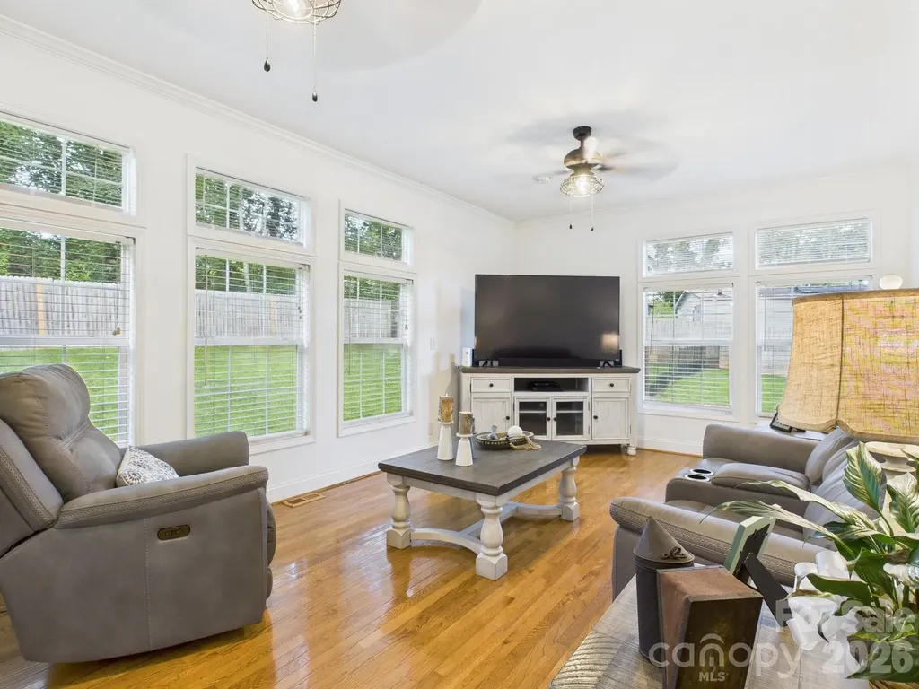 6093 Spartan Drive Hudson NC 28638