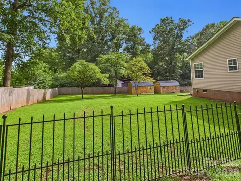 6093 Spartan Drive Hudson NC 28638