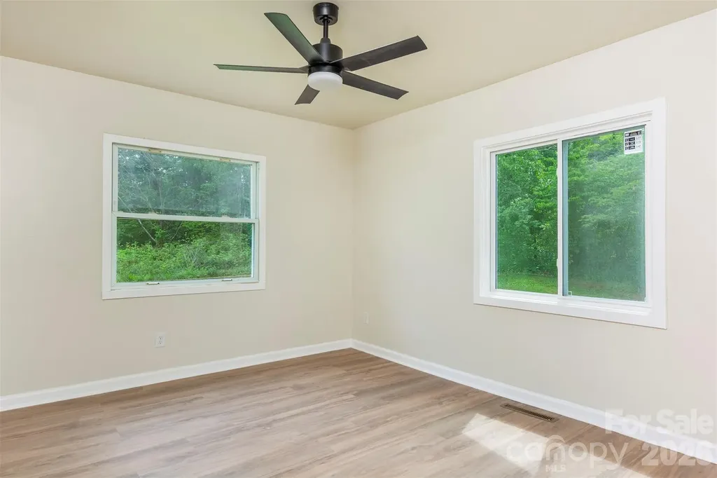 37 King Drive Leicester NC 28748