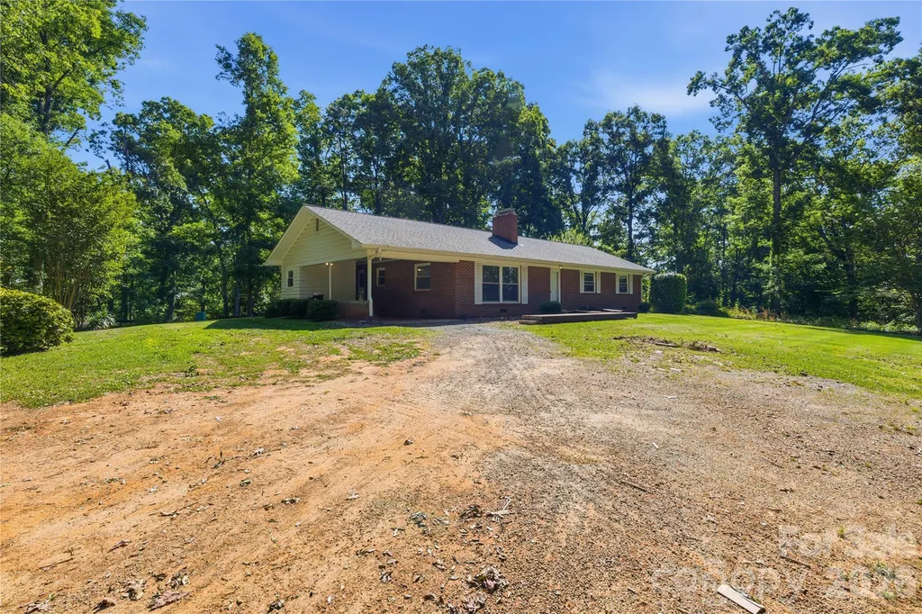 4411 Us 221 Highway Forest City NC 28043