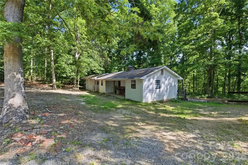 4411 Us 221 Highway Forest City NC 28043