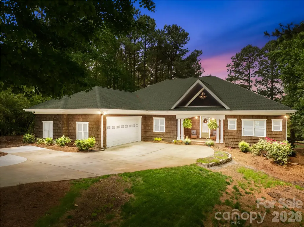 1483 Baltusrol Drive Denver NC 28037