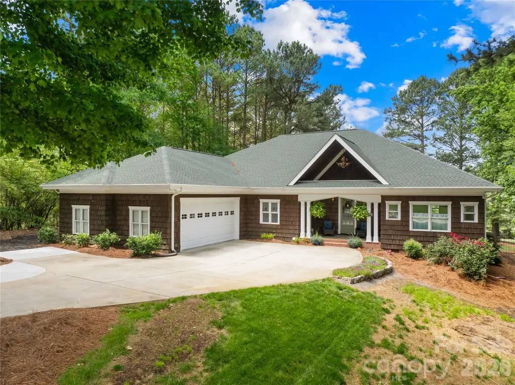 1483 Baltusrol Drive Denver NC 28037