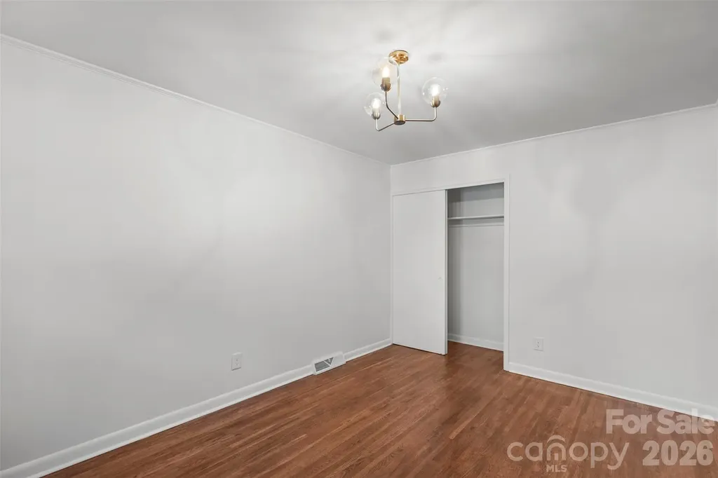 3840 Colebrook Road Charlotte NC 28215