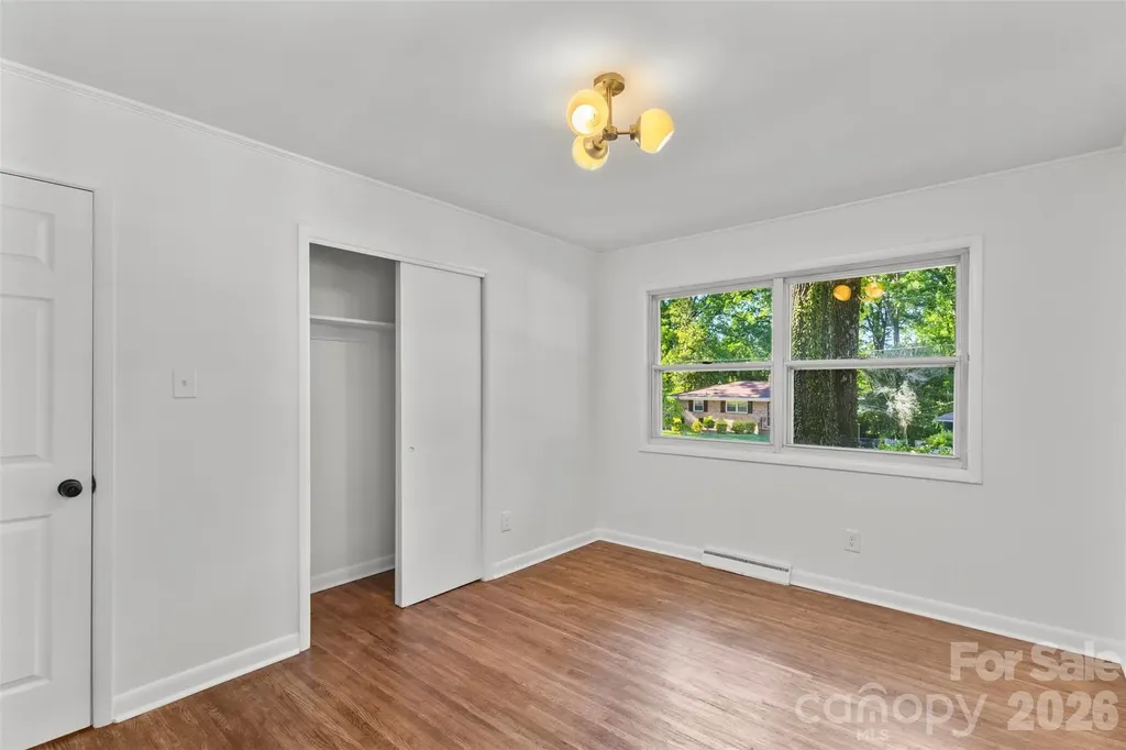 3840 Colebrook Road Charlotte NC 28215