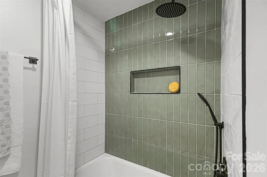 3840 Colebrook Road Charlotte NC 28215