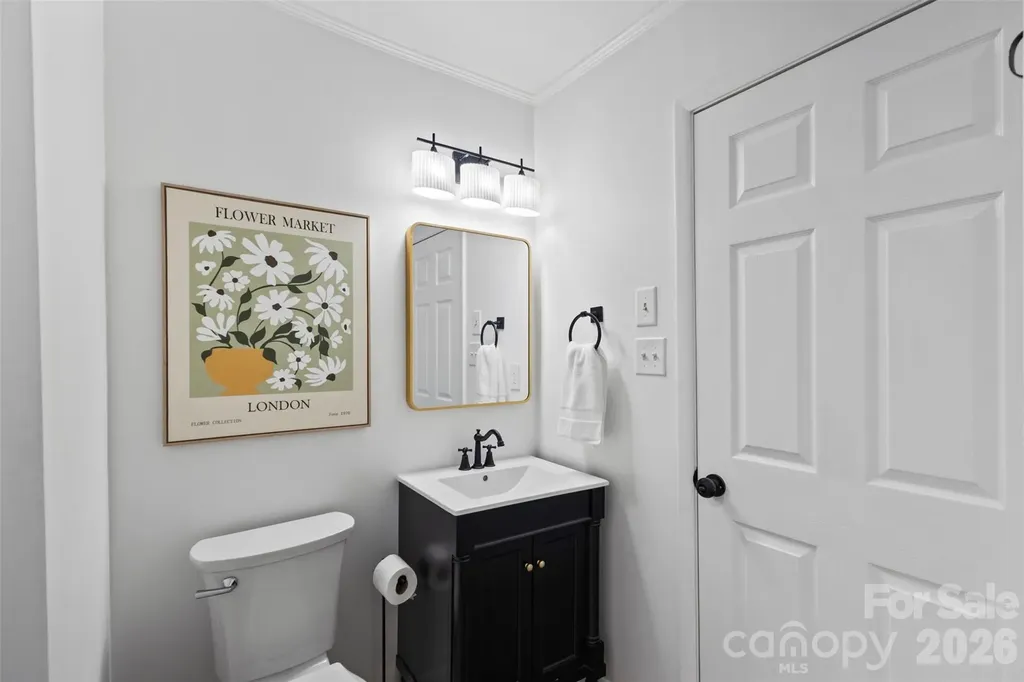 3840 Colebrook Road Charlotte NC 28215