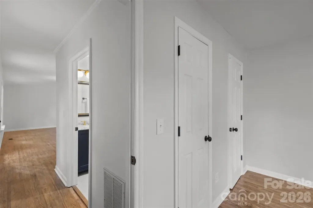 3840 Colebrook Road Charlotte NC 28215