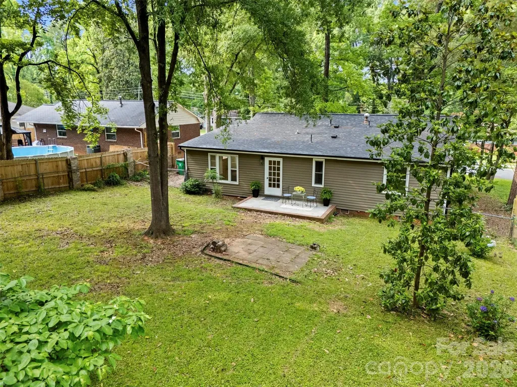 3840 Colebrook Road Charlotte NC 28215