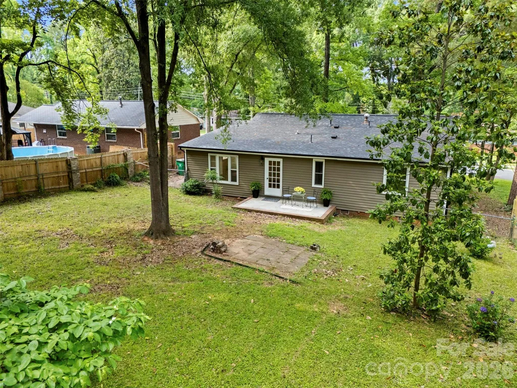 3840 Colebrook Road Charlotte NC 28215