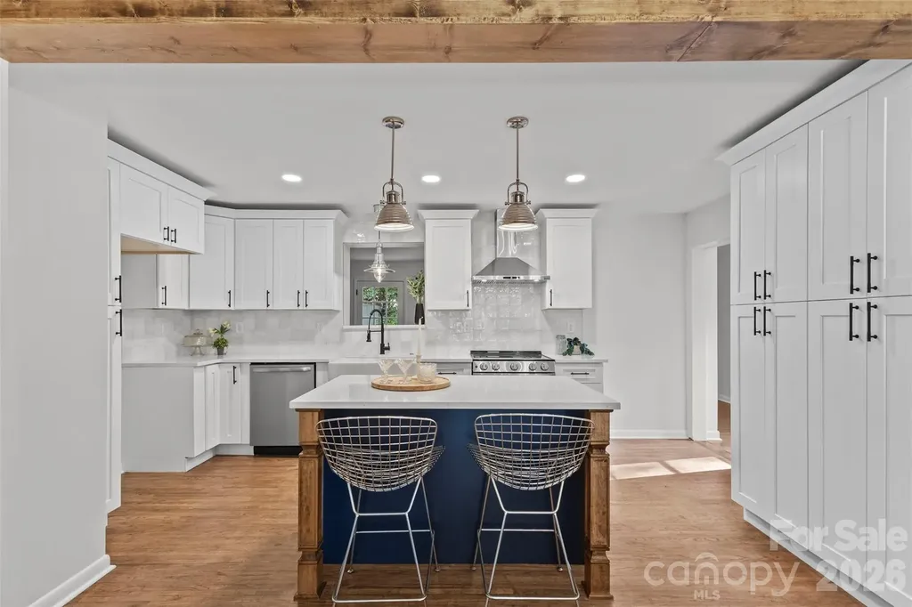3840 Colebrook Road Charlotte NC 28215
