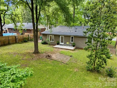 3840 Colebrook Road Charlotte NC 28215